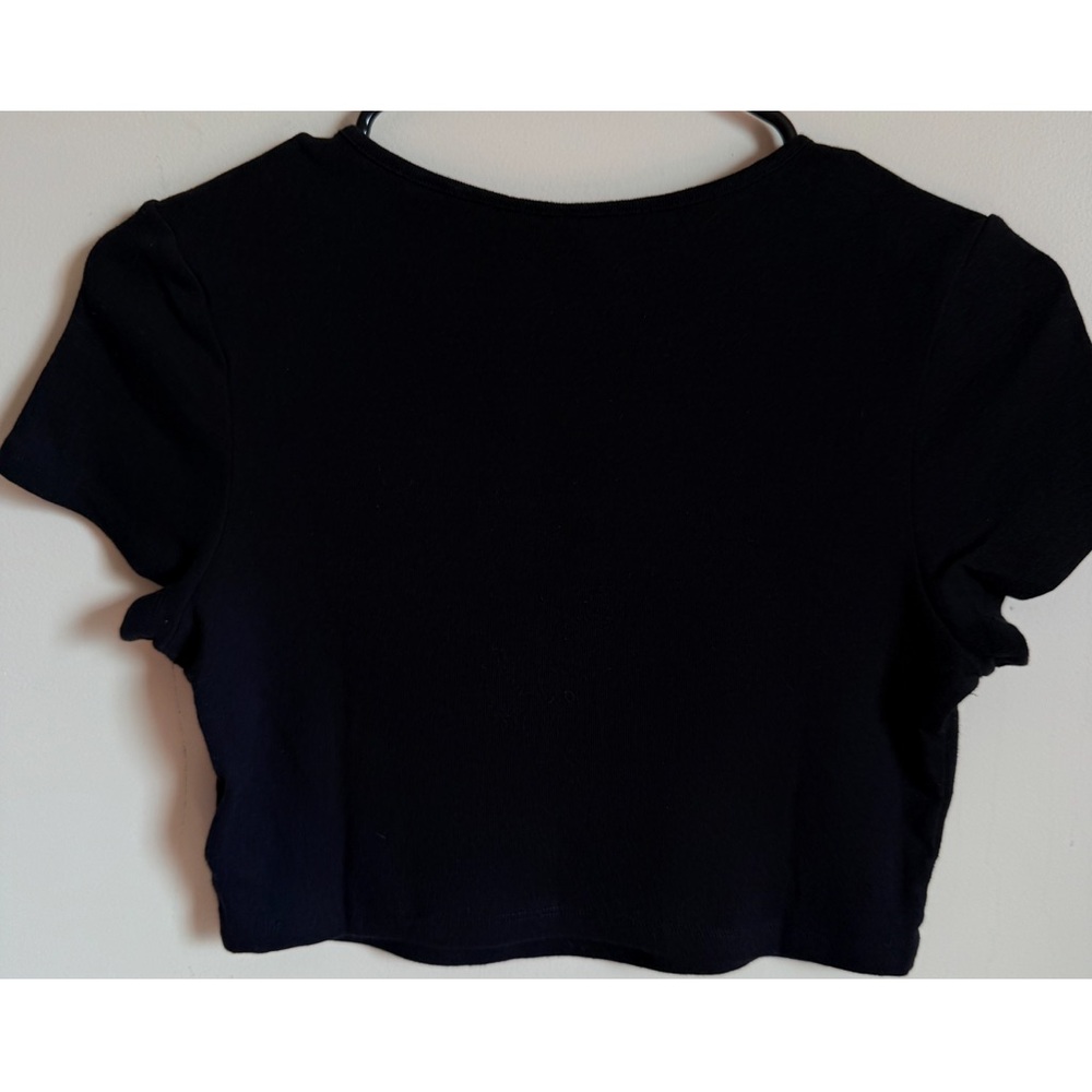 H&M Divided Black Dramatic Statement Tee Crop Top… - image 7